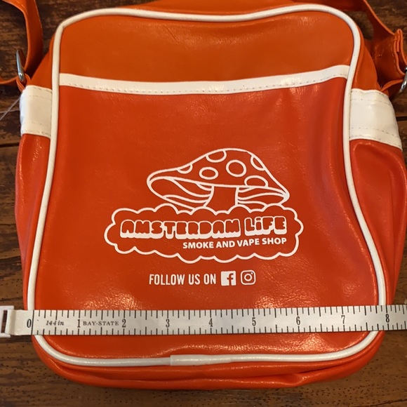 Amsterdam Life crossbody bag! NWT - Picture 6 of 7